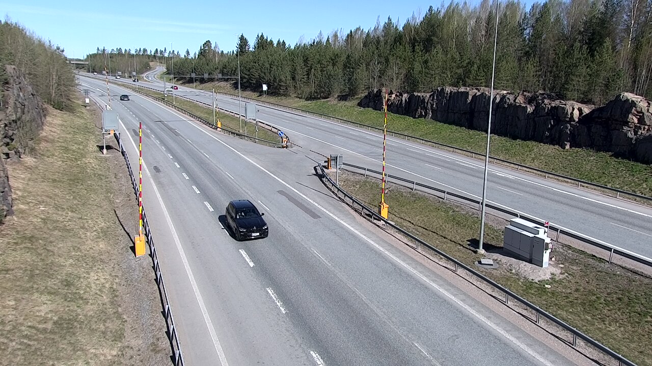 Kelikamerat Kuva Tie 1 Lohja, Tervakorpi, puomi länsi, Lohja, Uusimaa