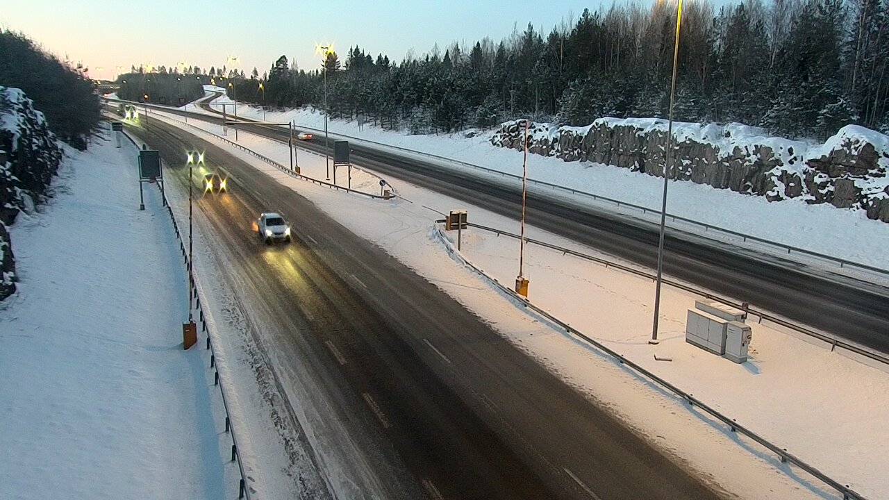 Weather Camera Image Road 1 Lohja, Tervakorpi, puomi länsi, Lohja, Uusimaa