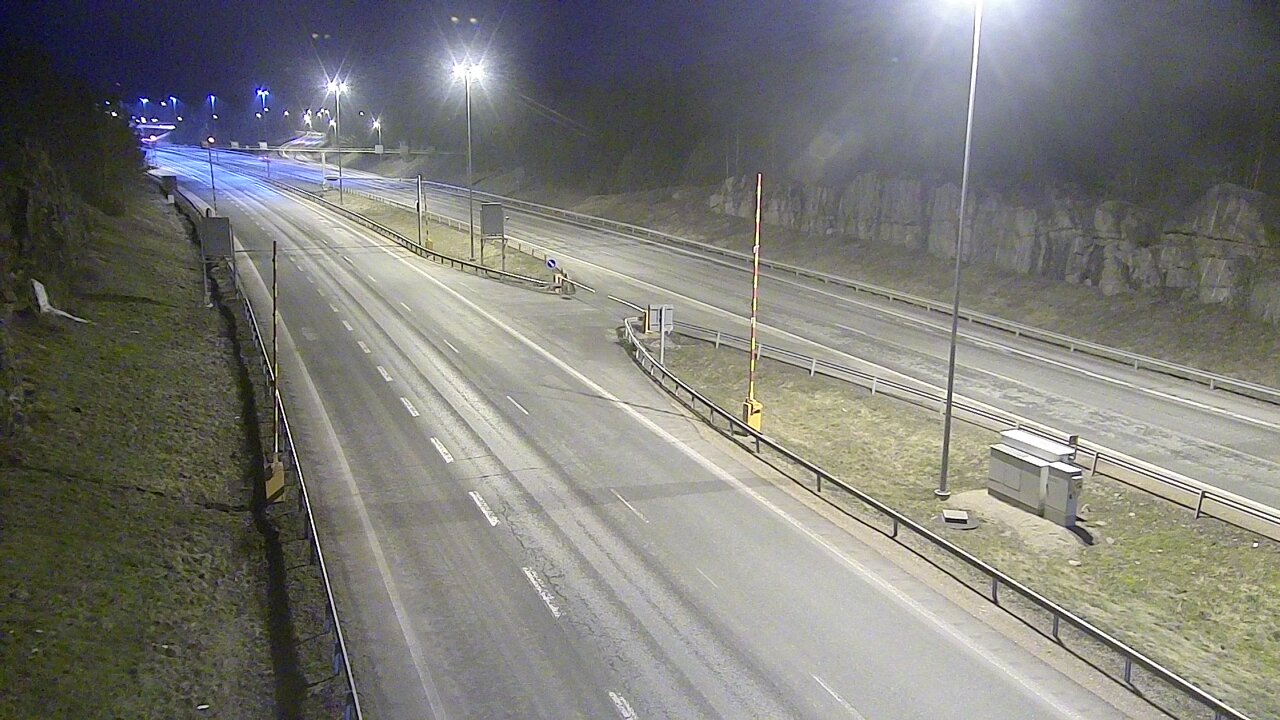 Kelikamerat Kuva Tie 1 Lohja, Tervakorpi, puomi länsi, Lohja, Uusimaa