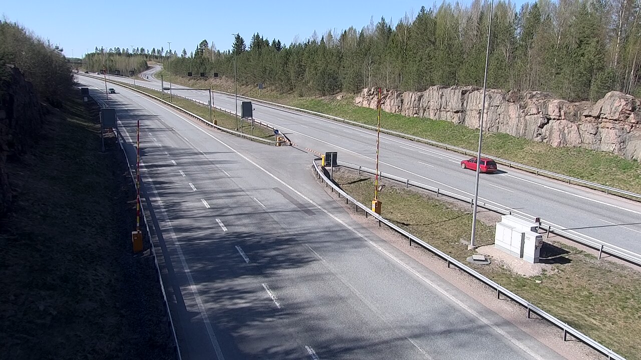 Kelikamerat Kuva Tie 1 Lohja, Tervakorpi, puomi länsi, Lohja, Uusimaa