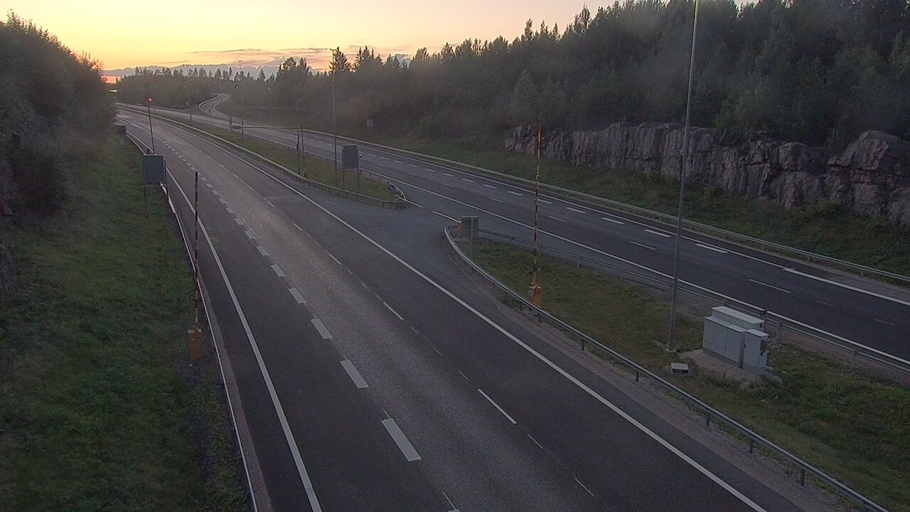 Kelikamerat Kuva Tie 1 Lohja, Tervakorpi, puomi länsi, Lohja, Uusimaa