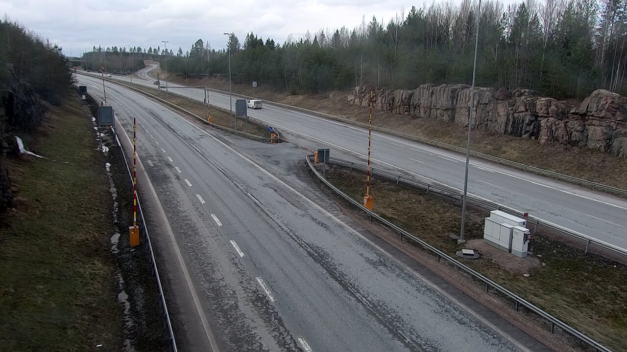 Kelikamerat Kuva Tie 1 Lohja, Tervakorpi, puomi länsi, Lohja, Uusimaa