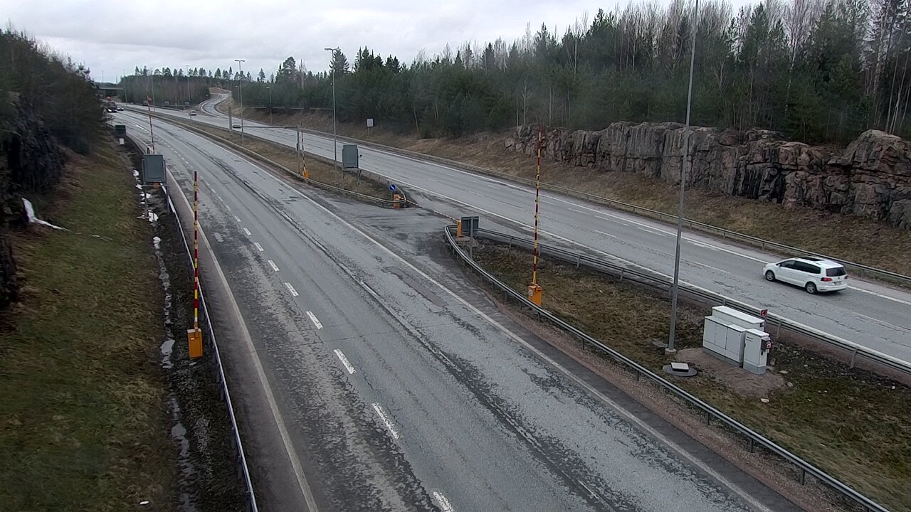 Kelikamerat Kuva Tie 1 Lohja, Tervakorpi, puomi länsi, Lohja, Uusimaa