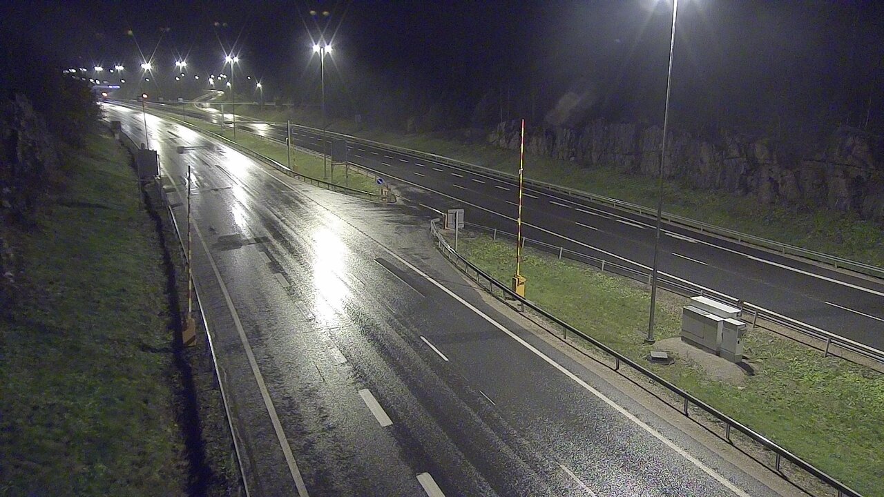 Kelikamerat Kuva Tie 1 Lohja, Tervakorpi, puomi länsi, Lohja, Uusimaa