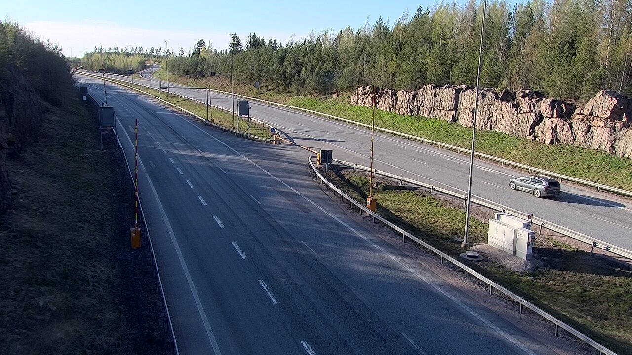 Kelikamerat Kuva Tie 1 Lohja, Tervakorpi, puomi länsi, Lohja, Uusimaa