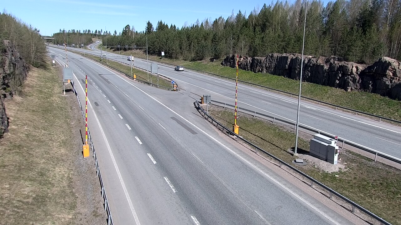 Kelikamerat Kuva Tie 1 Lohja, Tervakorpi, puomi länsi, Lohja, Uusimaa