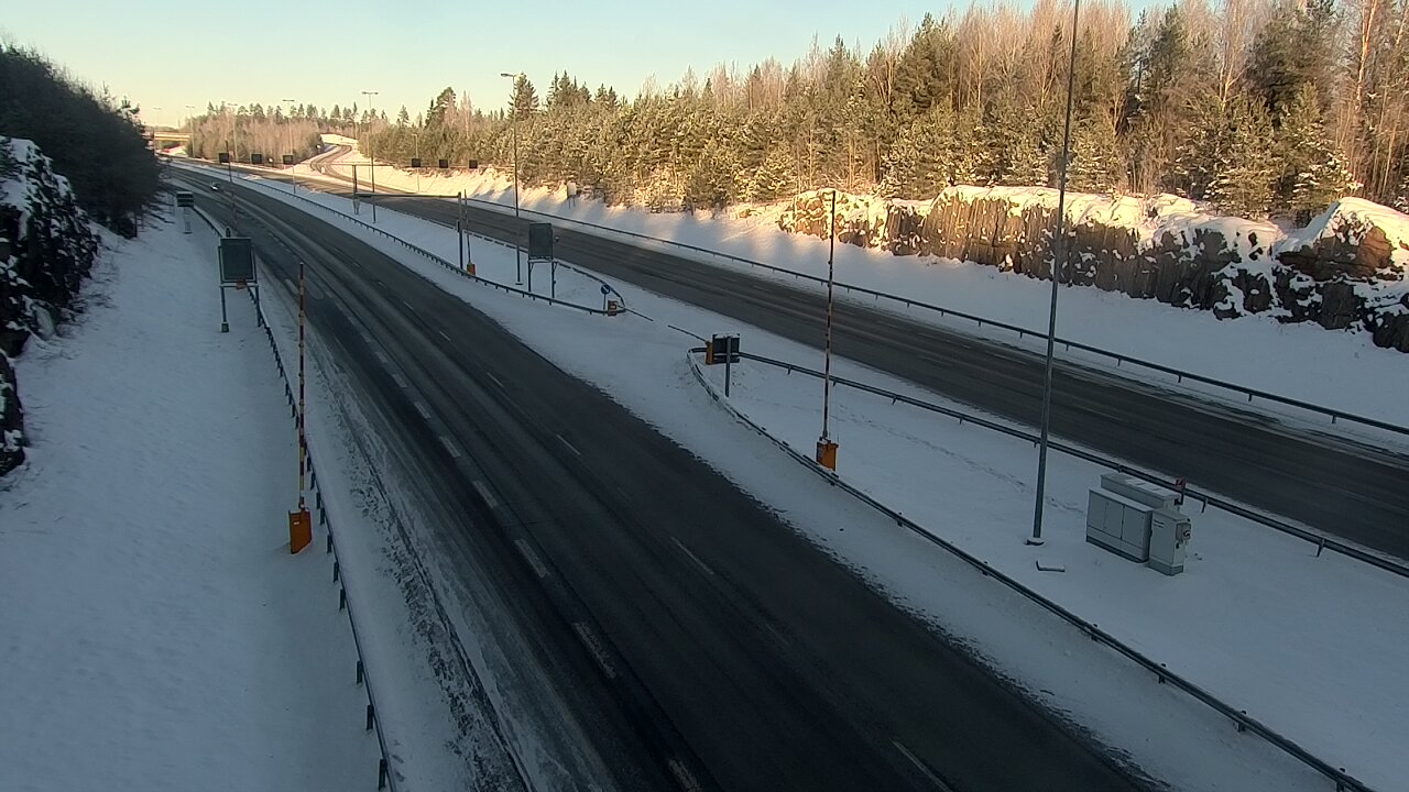 Weather Camera Image Road 1 Lohja, Tervakorpi, puomi länsi, Lohja, Uusimaa