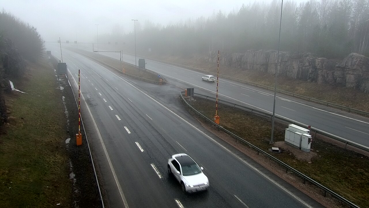 Kelikamerat Kuva Tie 1 Lohja, Tervakorpi, puomi länsi, Lohja, Uusimaa