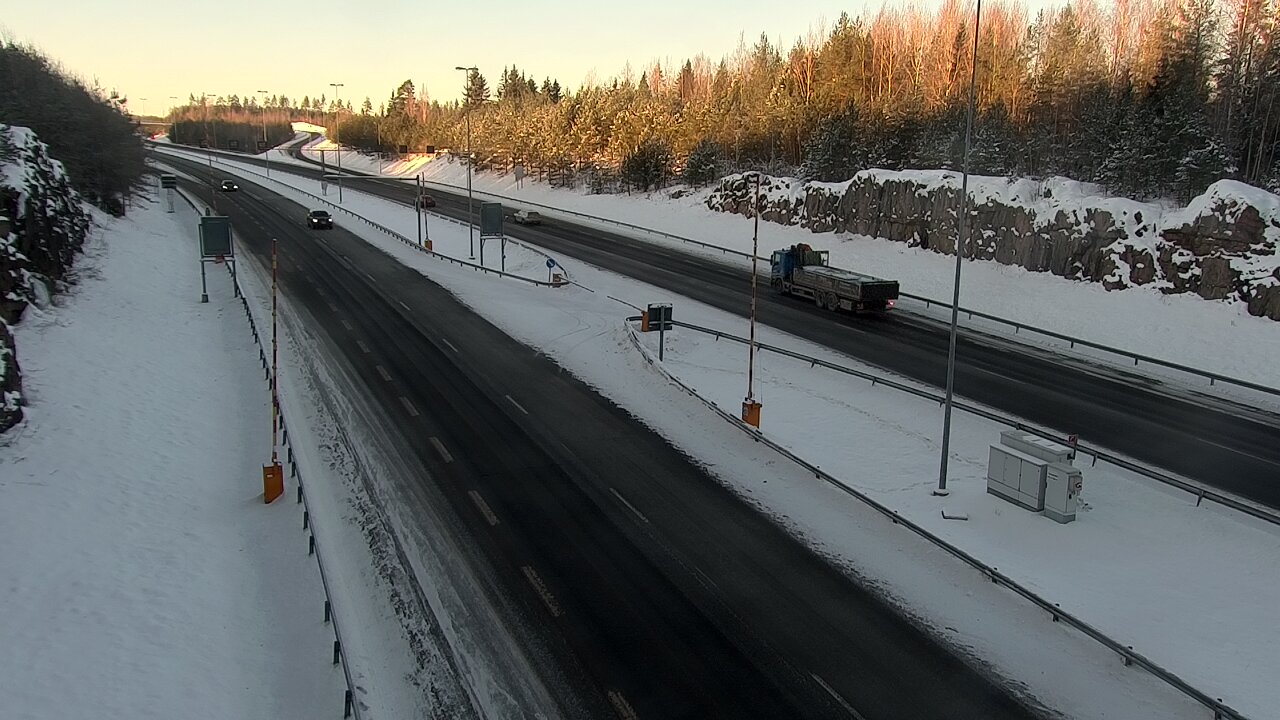 Weather Camera Image Road 1 Lohja, Tervakorpi, puomi länsi, Lohja, Uusimaa