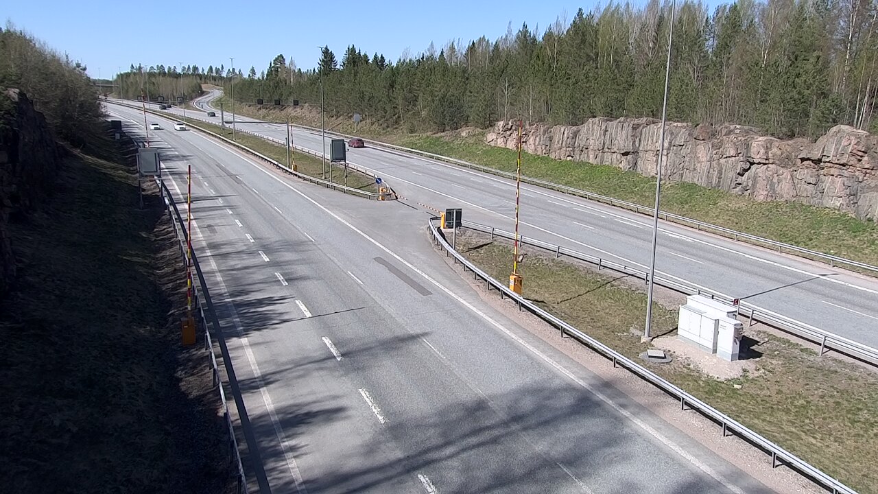 Kelikamerat Kuva Tie 1 Lohja, Tervakorpi, puomi länsi, Lohja, Uusimaa