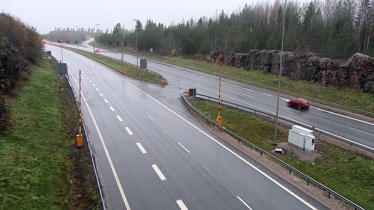 Kelikamerat Kuva Tie 1 Lohja, Tervakorpi, puomi länsi, Lohja, Uusimaa