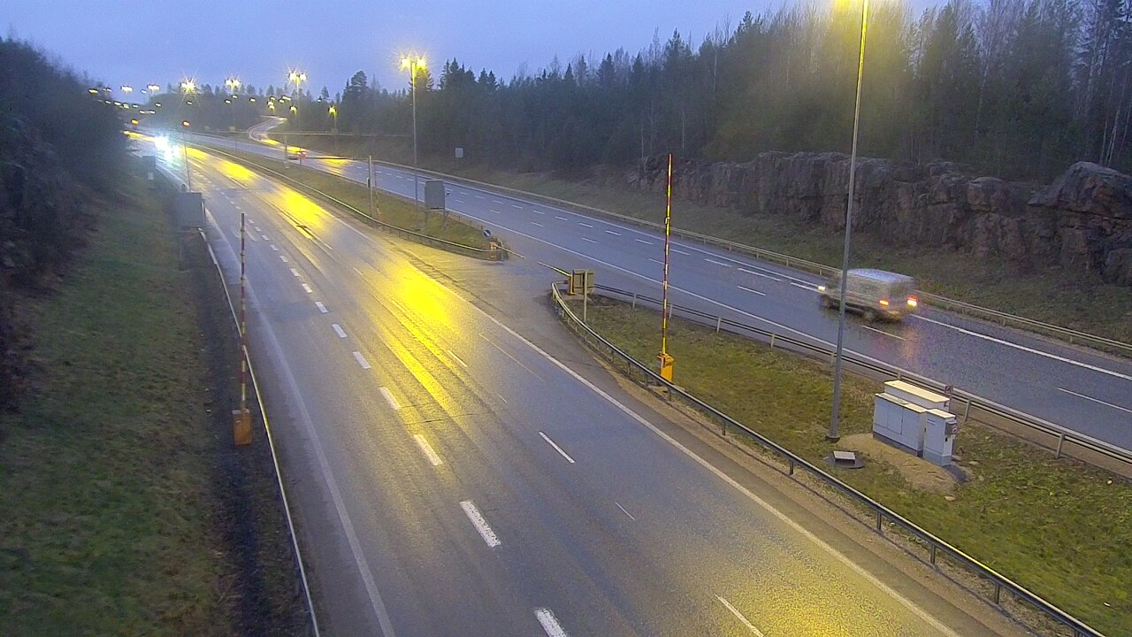 Weather Camera Image Väg 1 Lojo, Tervakorpi, puomi länsi, Lohja, Uusimaa