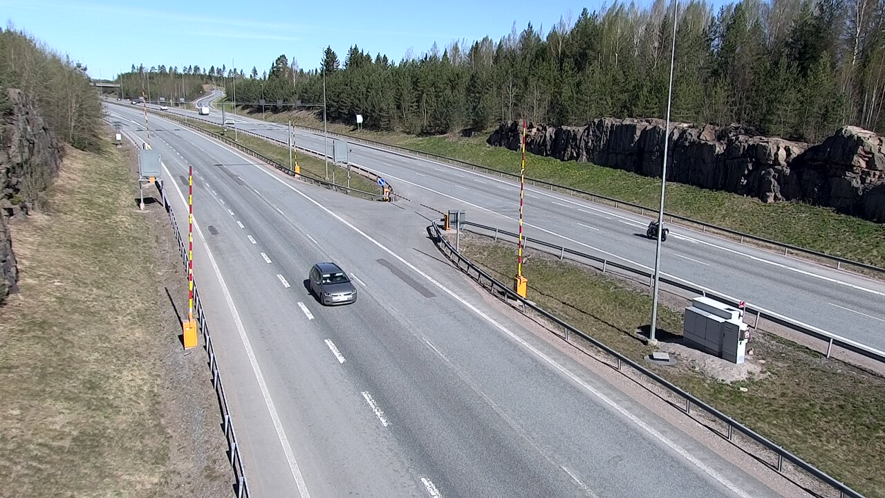 Kelikamerat Kuva Tie 1 Lohja, Tervakorpi, puomi länsi, Lohja, Uusimaa