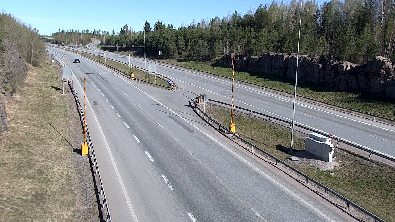 Kelikamerat Kuva Tie 1 Lohja, Tervakorpi, puomi länsi, Lohja, Uusimaa