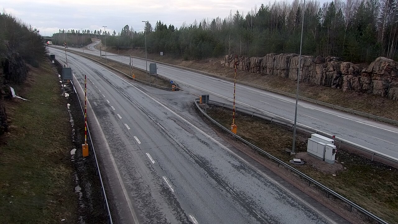 Kelikamerat Kuva Tie 1 Lohja, Tervakorpi, puomi länsi, Lohja, Uusimaa