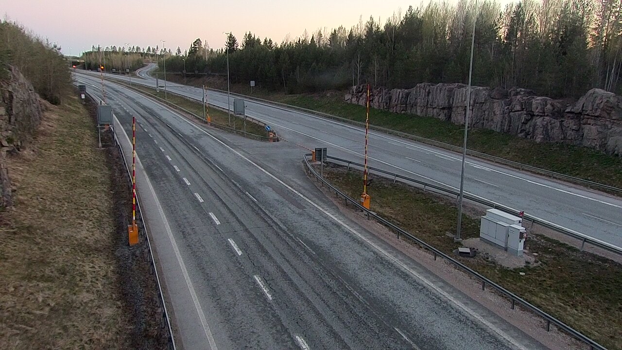 Kelikamerat Kuva Tie 1 Lohja, Tervakorpi, puomi länsi, Lohja, Uusimaa
