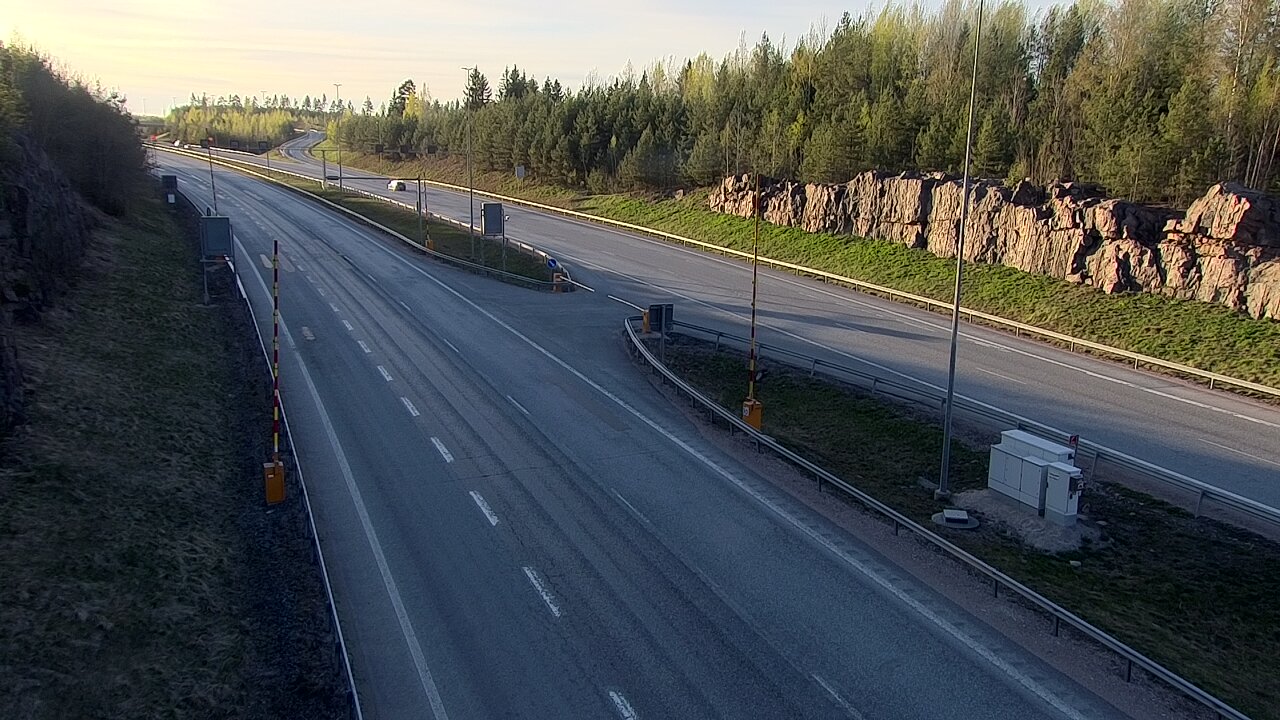 Kelikamerat Kuva Tie 1 Lohja, Tervakorpi, puomi länsi, Lohja, Uusimaa