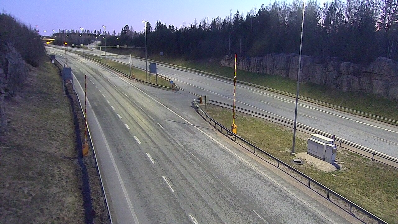 Kelikamerat Kuva Tie 1 Lohja, Tervakorpi, puomi länsi, Lohja, Uusimaa