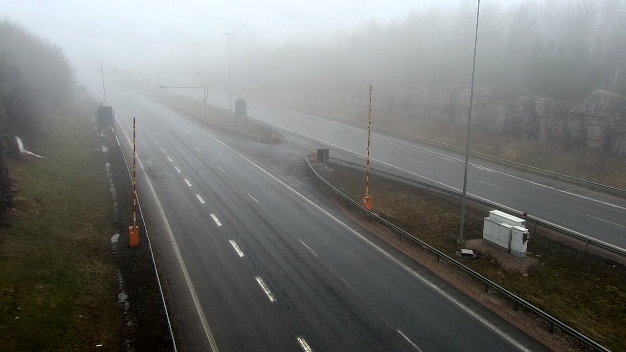 Kelikamerat Kuva Tie 1 Lohja, Tervakorpi, puomi länsi, Lohja, Uusimaa