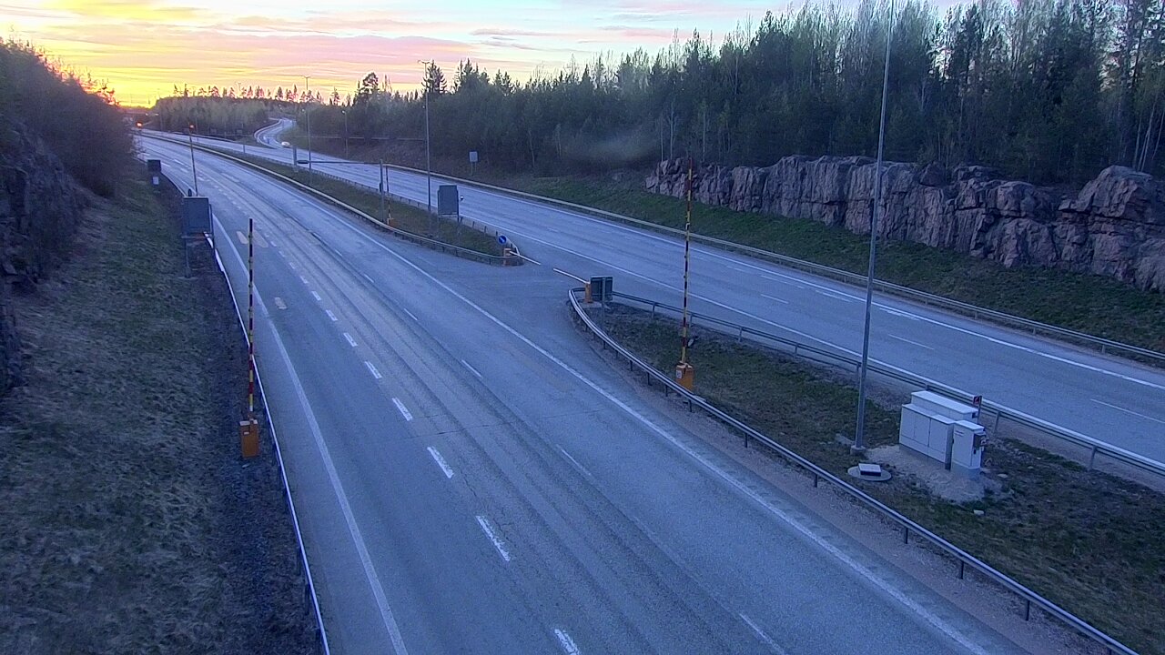 Kelikamerat Kuva Tie 1 Lohja, Tervakorpi, puomi länsi, Lohja, Uusimaa