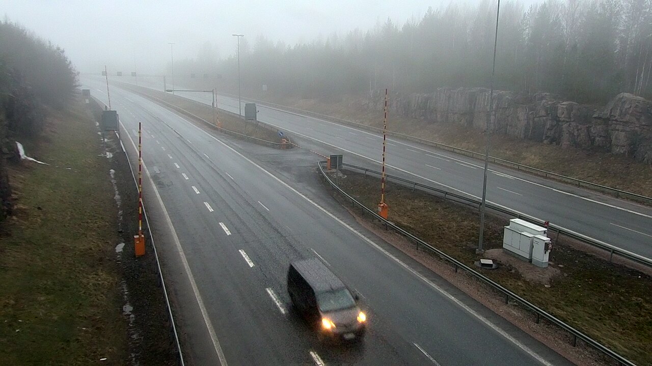 Kelikamerat Kuva Tie 1 Lohja, Tervakorpi, puomi länsi, Lohja, Uusimaa