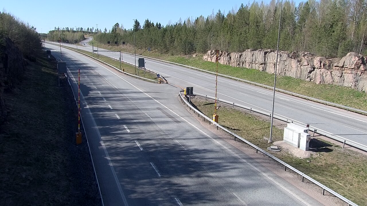 Kelikamerat Kuva Tie 1 Lohja, Tervakorpi, puomi länsi, Lohja, Uusimaa