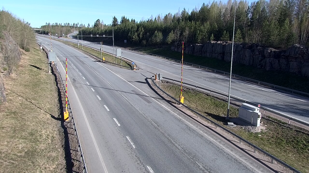 Kelikamerat Kuva Tie 1 Lohja, Tervakorpi, puomi länsi, Lohja, Uusimaa