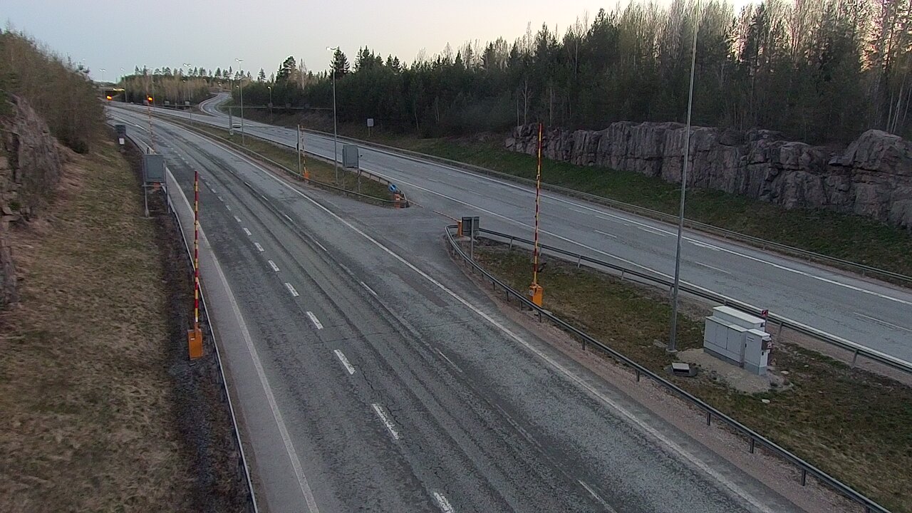 Kelikamerat Kuva Tie 1 Lohja, Tervakorpi, puomi länsi, Lohja, Uusimaa