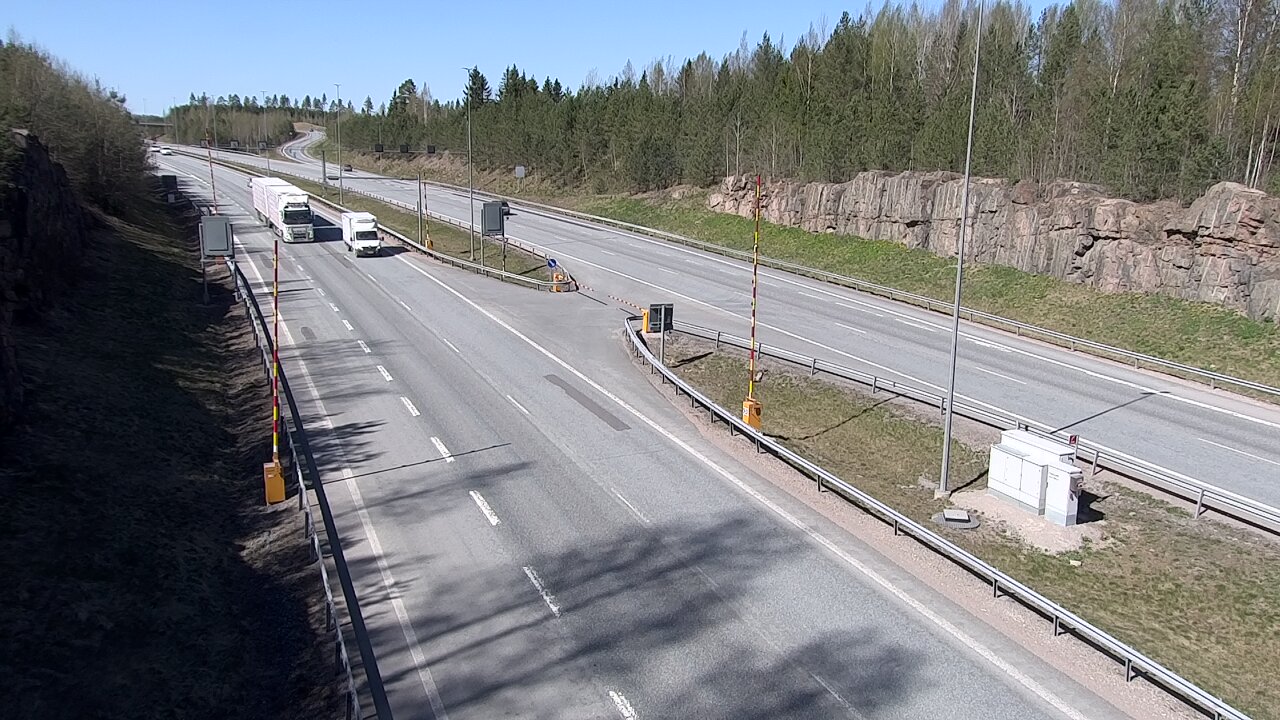 Kelikamerat Kuva Tie 1 Lohja, Tervakorpi, puomi länsi, Lohja, Uusimaa