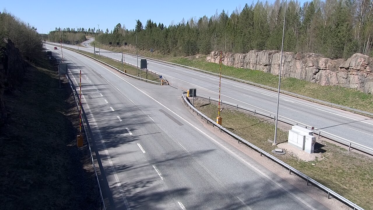 Kelikamerat Kuva Tie 1 Lohja, Tervakorpi, puomi länsi, Lohja, Uusimaa