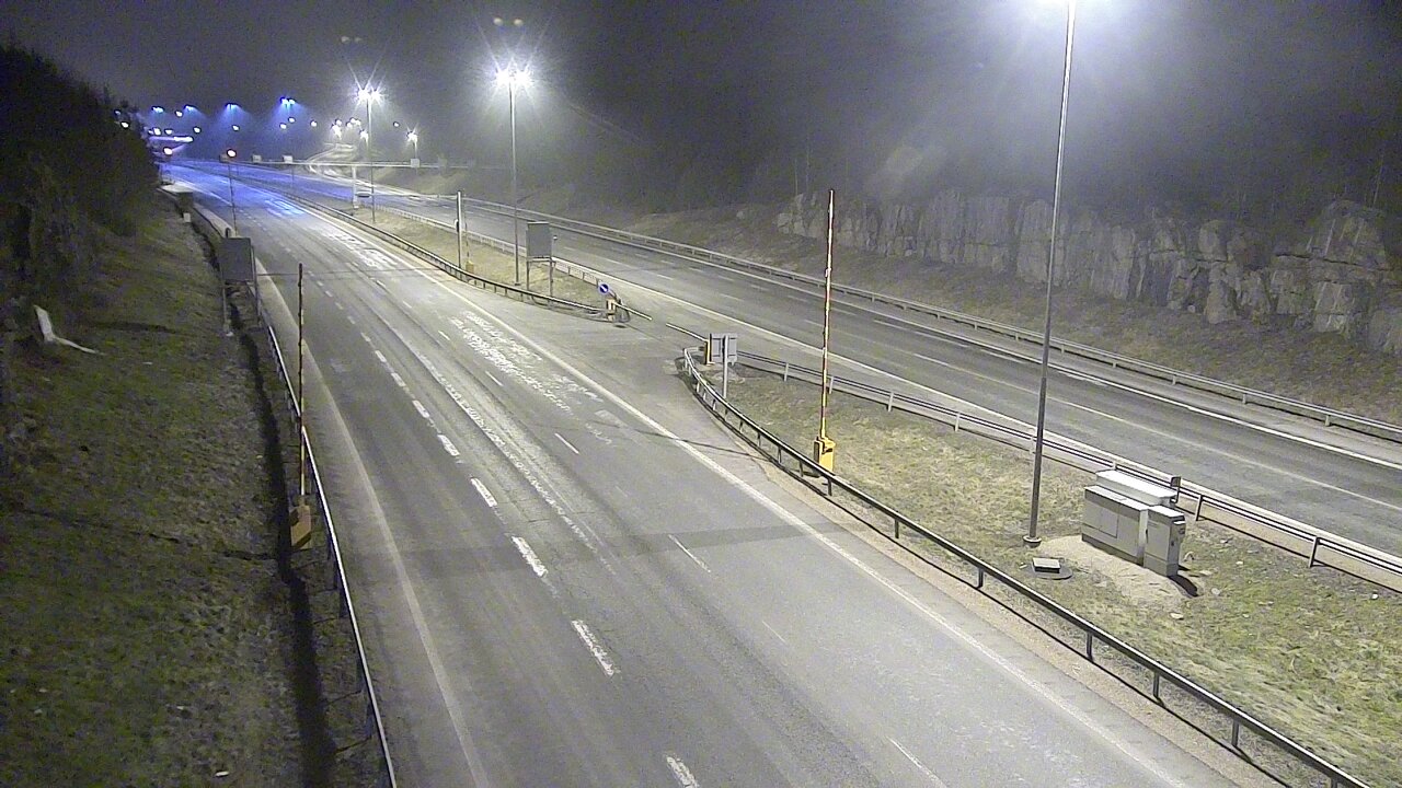 Kelikamerat Kuva Tie 1 Lohja, Tervakorpi, puomi länsi, Lohja, Uusimaa