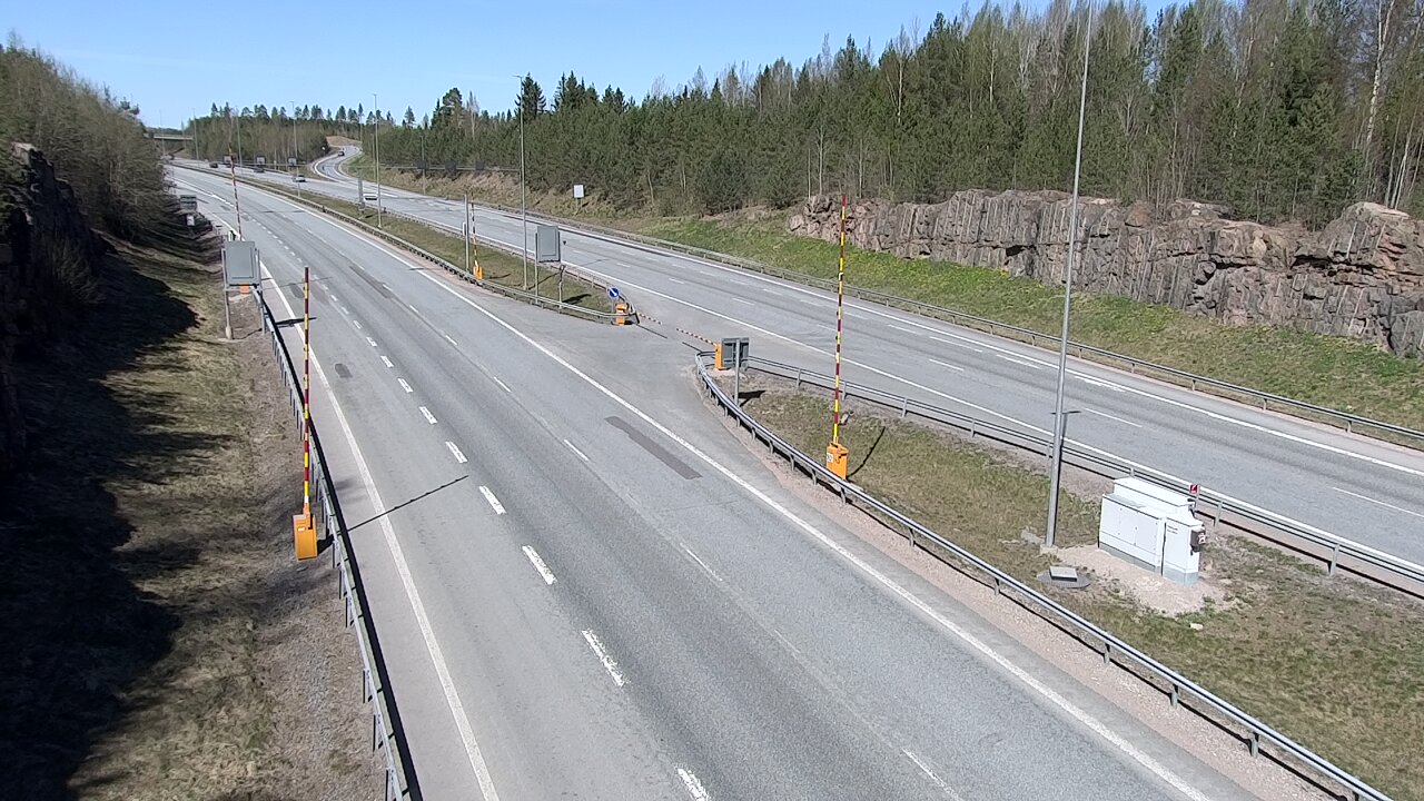 Kelikamerat Kuva Tie 1 Lohja, Tervakorpi, puomi länsi, Lohja, Uusimaa