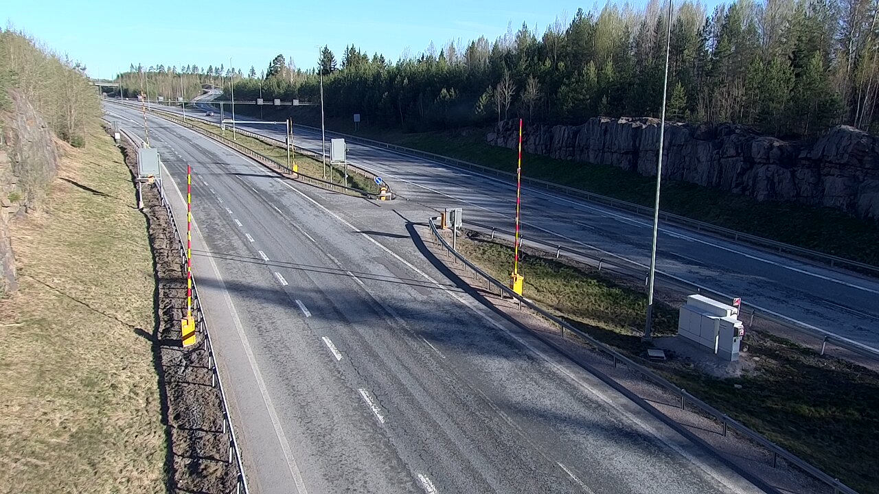 Kelikamerat Kuva Tie 1 Lohja, Tervakorpi, puomi länsi, Lohja, Uusimaa