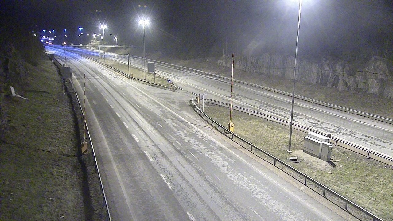 Kelikamerat Kuva Tie 1 Lohja, Tervakorpi, puomi länsi, Lohja, Uusimaa