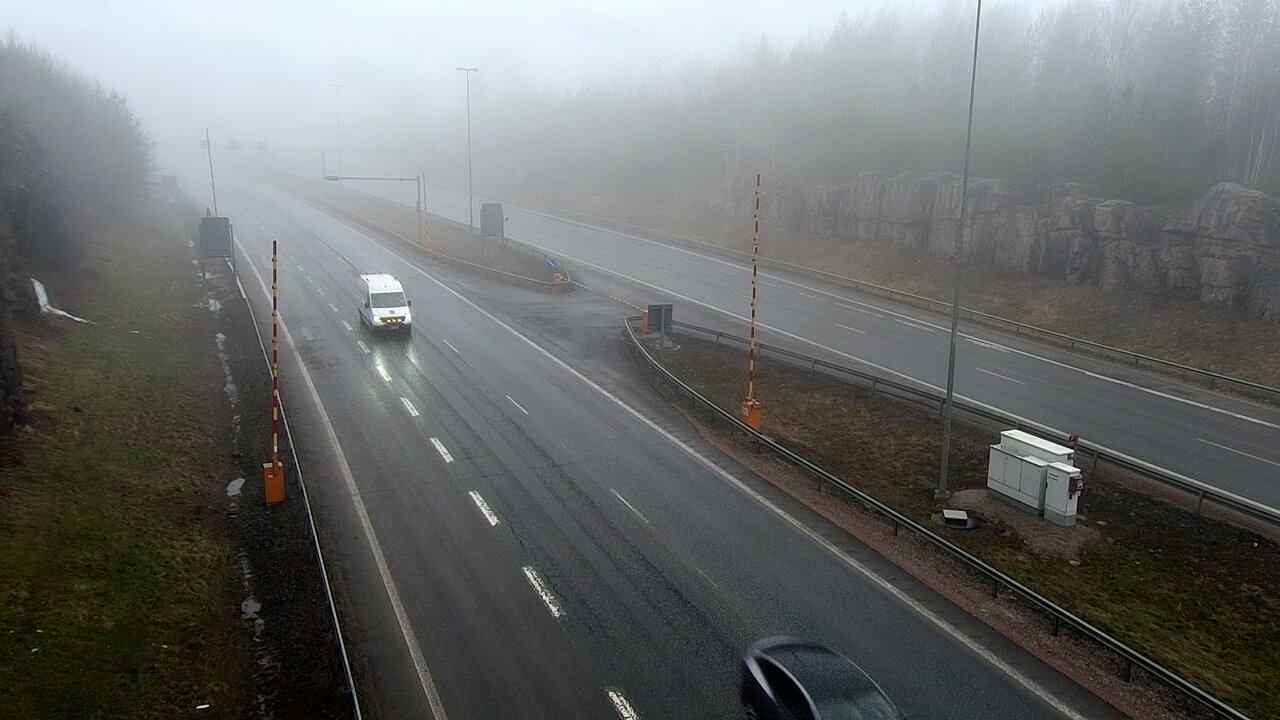 Kelikamerat Kuva Tie 1 Lohja, Tervakorpi, puomi länsi, Lohja, Uusimaa