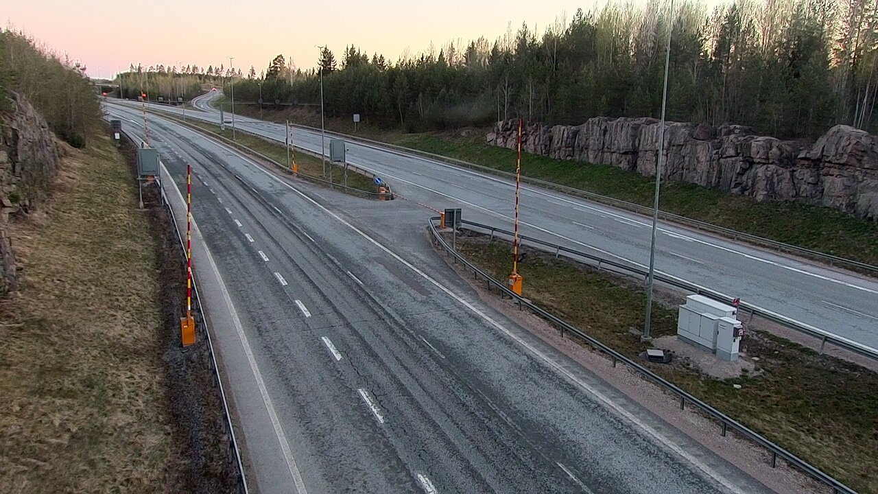 Kelikamerat Kuva Tie 1 Lohja, Tervakorpi, puomi länsi, Lohja, Uusimaa