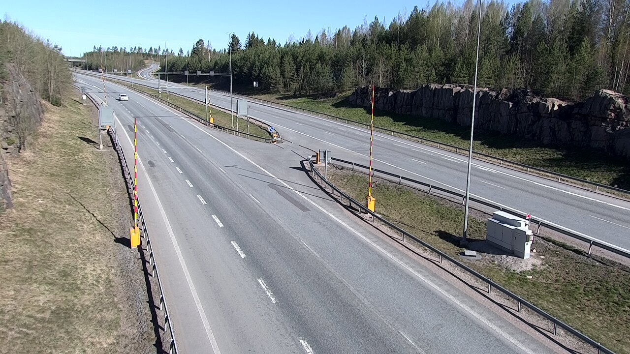 Kelikamerat Kuva Tie 1 Lohja, Tervakorpi, puomi länsi, Lohja, Uusimaa