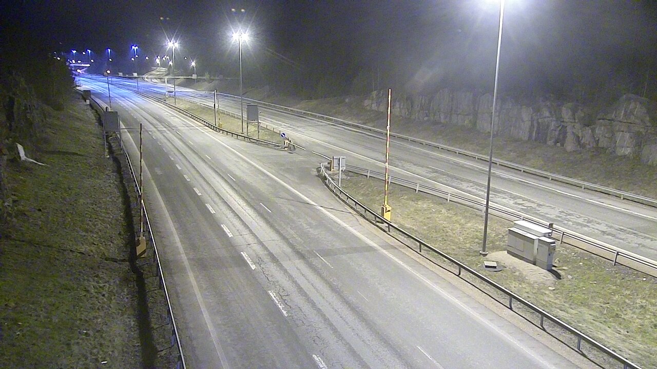 Kelikamerat Kuva Tie 1 Lohja, Tervakorpi, puomi länsi, Lohja, Uusimaa