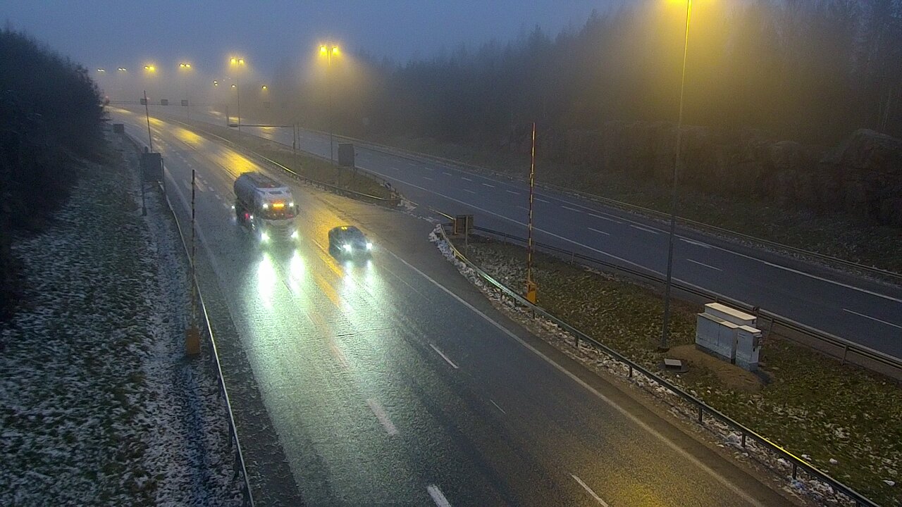 Kelikamerat Kuva Tie 1 Lohja, Tervakorpi, puomi länsi, Lohja, Uusimaa