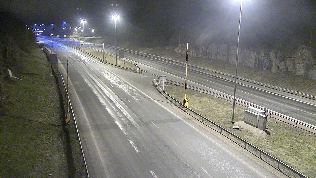 Kelikamerat Kuva Tie 1 Lohja, Tervakorpi, puomi länsi, Lohja, Uusimaa