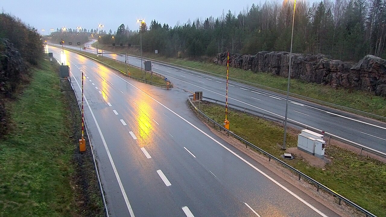 Kelikamerat Kuva Tie 1 Lohja, Tervakorpi, puomi länsi, Lohja, Uusimaa