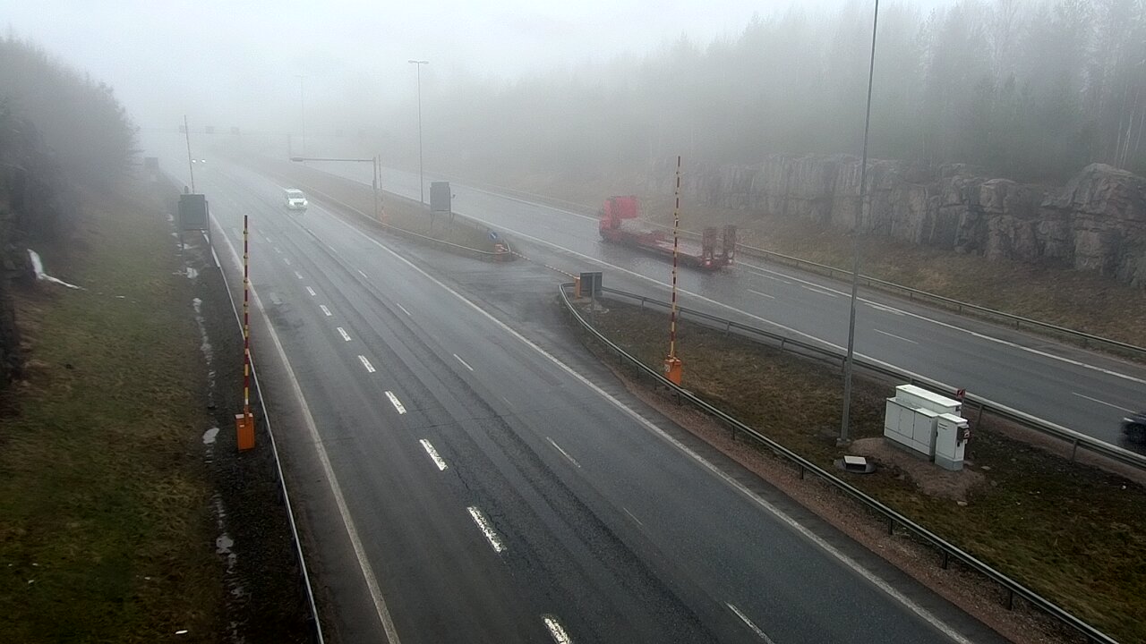 Kelikamerat Kuva Tie 1 Lohja, Tervakorpi, puomi länsi, Lohja, Uusimaa