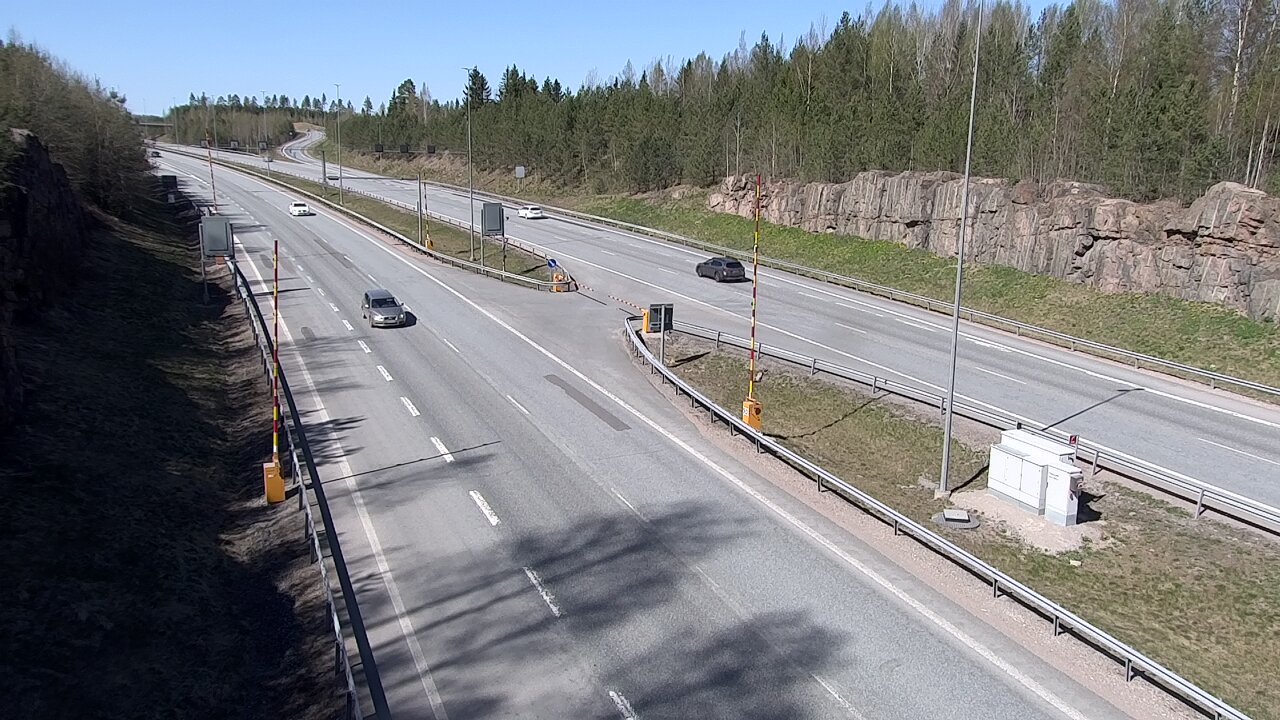 Kelikamerat Kuva Tie 1 Lohja, Tervakorpi, puomi länsi, Lohja, Uusimaa