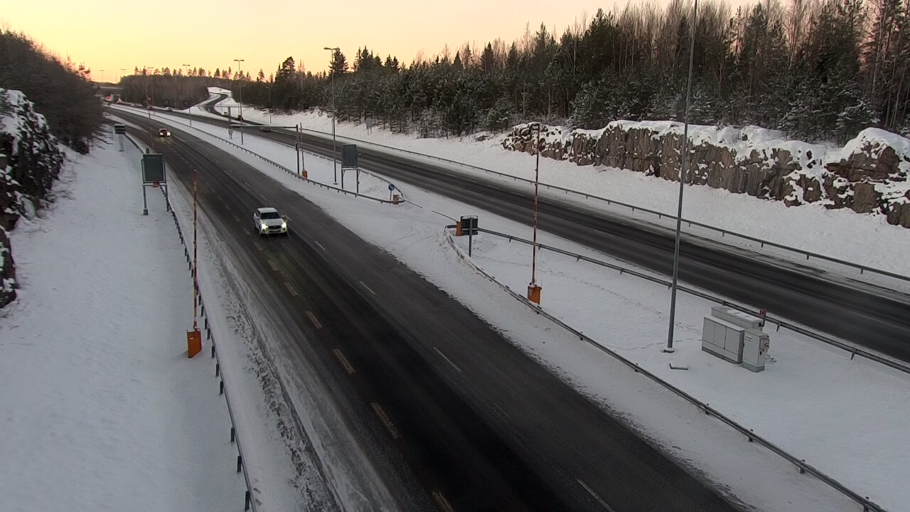 Weather Camera Image Road 1 Lohja, Tervakorpi, puomi länsi, Lohja, Uusimaa