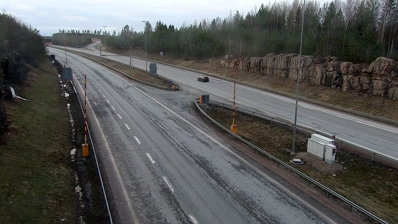 Kelikamerat Kuva Tie 1 Lohja, Tervakorpi, puomi länsi, Lohja, Uusimaa