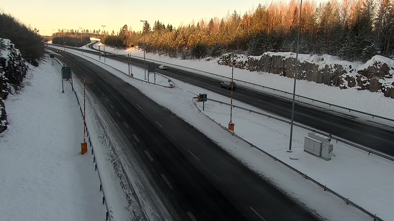 Weather Camera Image Road 1 Lohja, Tervakorpi, puomi länsi, Lohja, Uusimaa