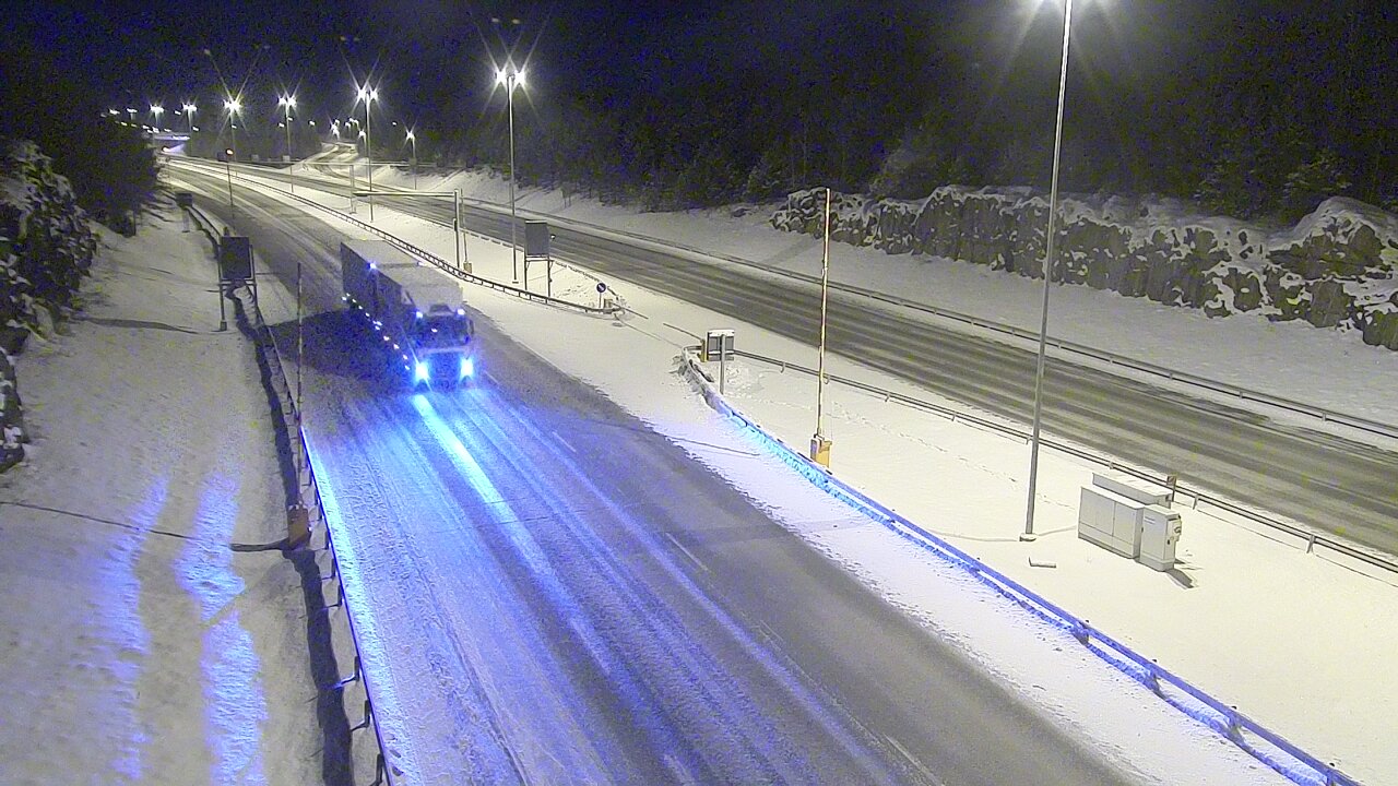 Kelikamerat Kuva Tie 1 Lohja, Tervakorpi, puomi länsi, Lohja, Uusimaa