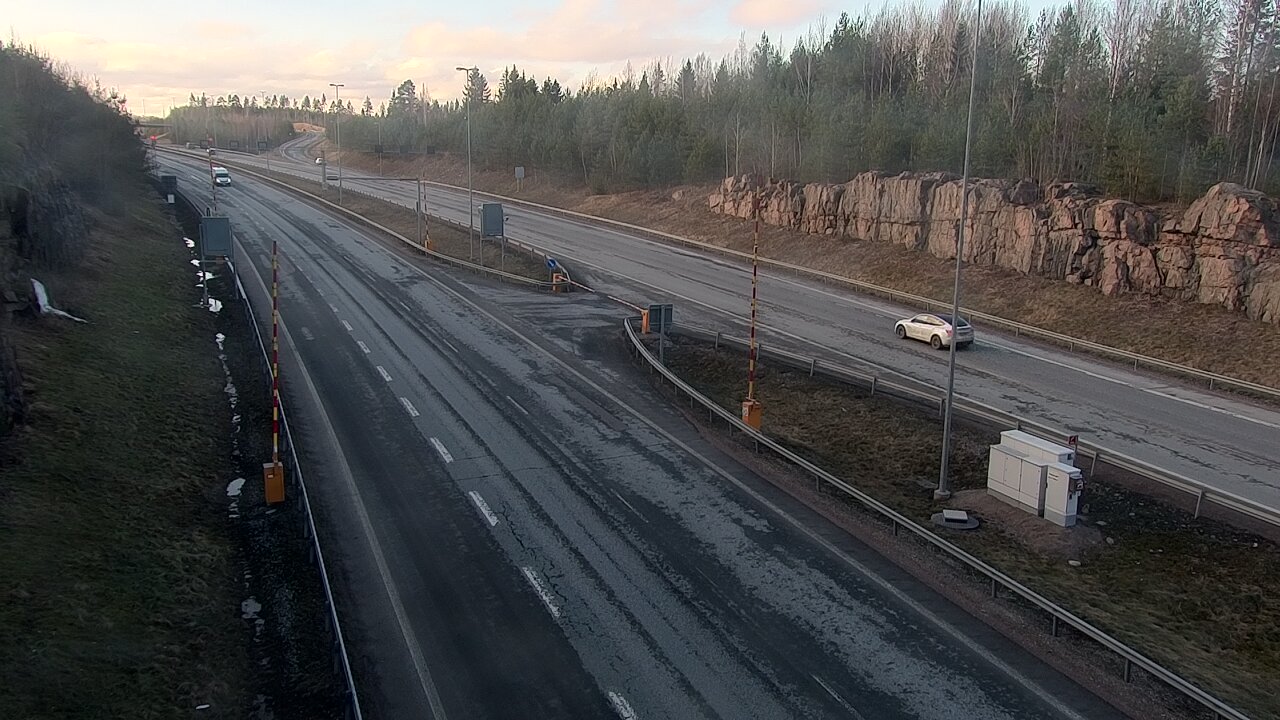 Weather Camera Image Road 1 Lohja, Tervakorpi, puomi länsi, Lohja, Uusimaa