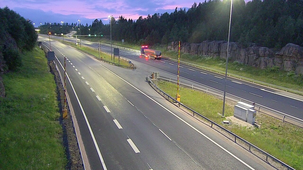 Kelikamerat Kuva Tie 1 Lohja, Tervakorpi, puomi länsi, Lohja, Uusimaa