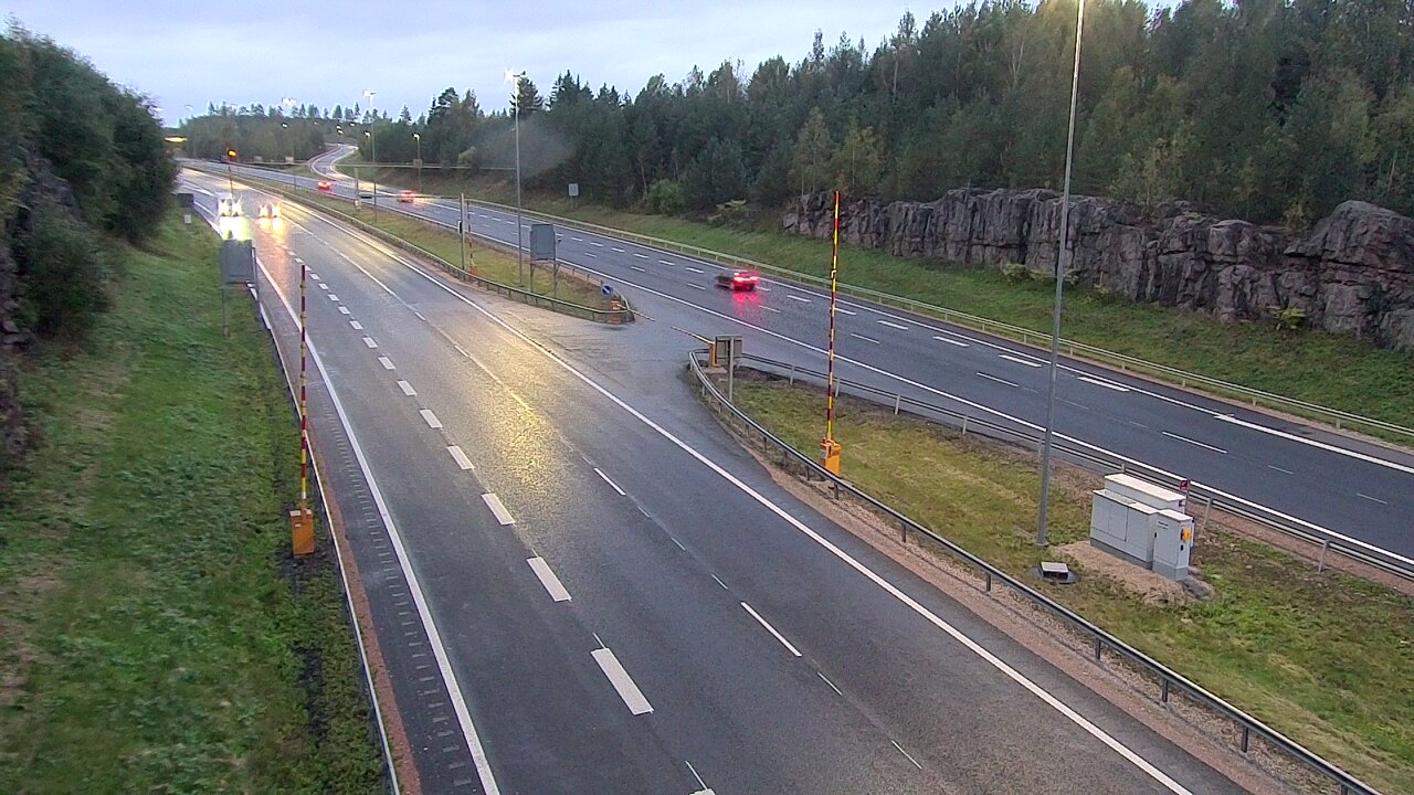Kelikamerat Kuva Tie 1 Lohja, Tervakorpi, puomi länsi, Lohja, Uusimaa
